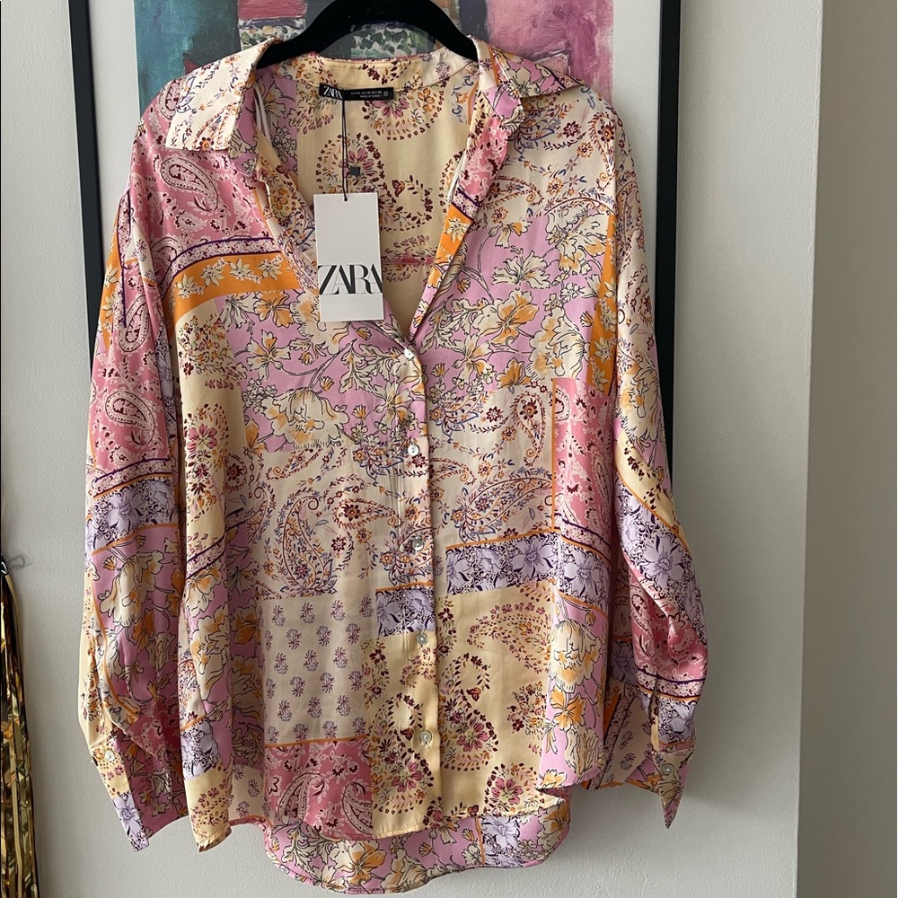 Zara Satin Effect Shirt - Sz M - NWT Never Worn